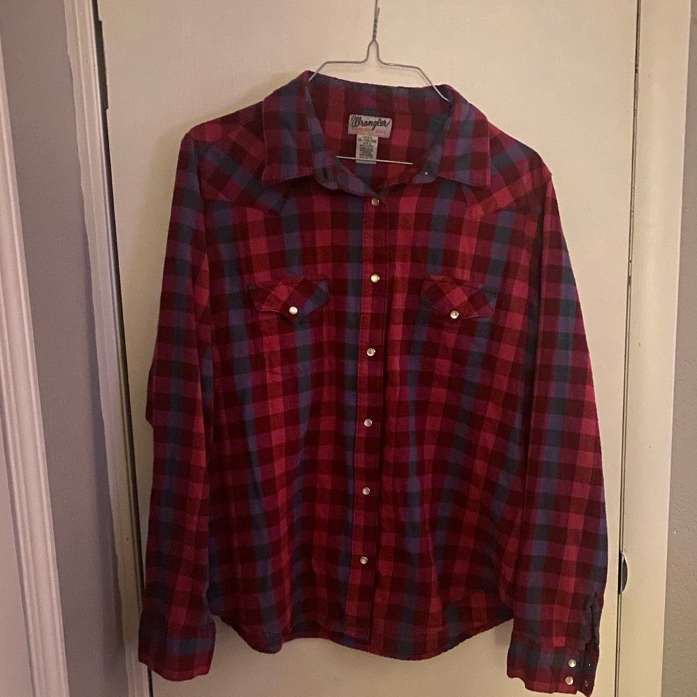 Wrangler pearl snap shirt